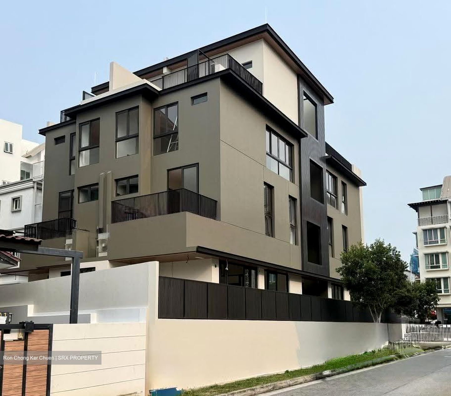 Lorong G Telok Kurau (D15), Semi-Detached #628448991